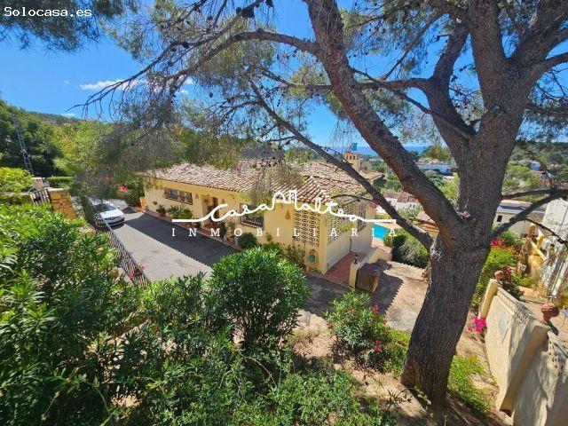 En venta espectacular villa mediterránea en Altea la Vella, con piscina propia