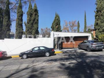 EN VENTA EXCELENTE CASA RESIDENCIAL