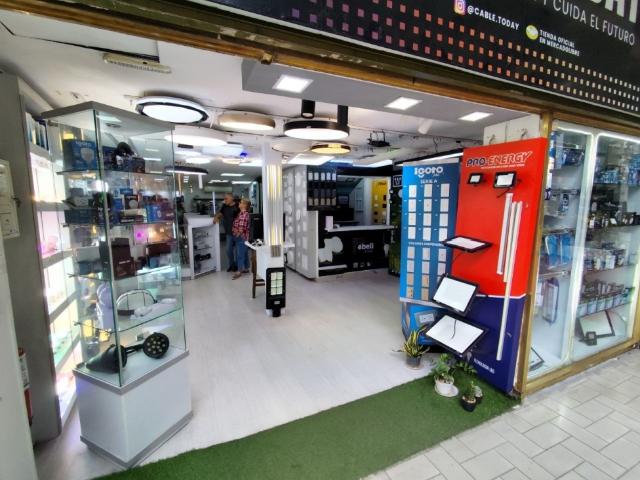 EN VENTA FONDO DE COMERCIO EN CALLE SUCRE CHACAO