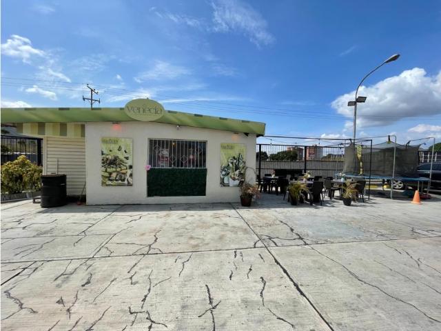 En Venta Fondo de Comercio para Dulcería y Pizzería en Tazajal Mañongo