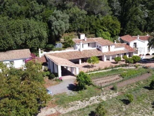 En venta – Gaucín Auténtico Cortijo Andaluz cerca de Gaucí. 664m² Manilva