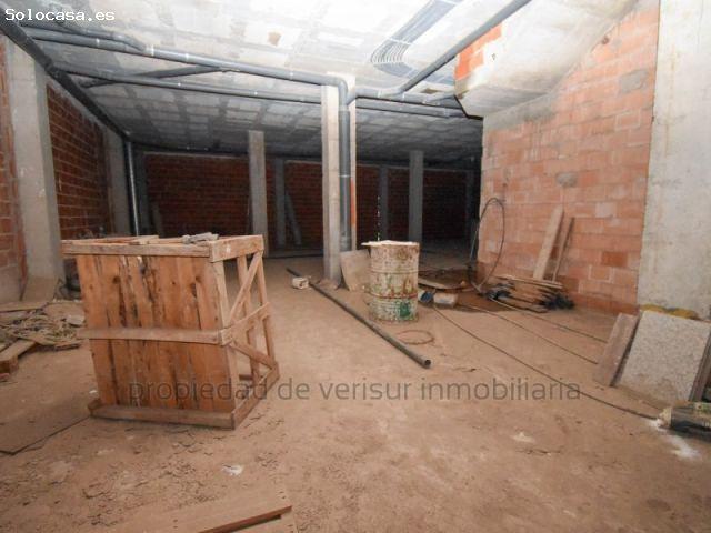 EN VENTA GRAN BAJO COMERCIAL
