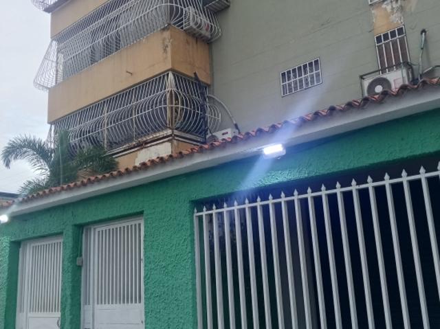 En VENTA Hermoso Apto en el Centro de Maracay 104m2