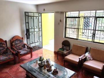 ¡EN VENTA INMENSA CASA CON PISCINA PARA NIÑOS EN SJL!