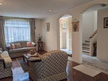 EN VENTA LINDA CASA CUATRO DORMITORIOS SECTOR COLEGIO EINSTEIN
