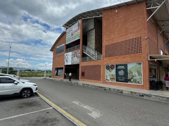 En venta Local Tipo Carrera Centro Comercial Cahiua Corinsa Cagua