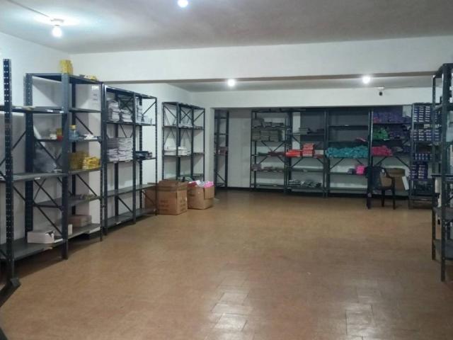 En venta local en Maracay Girardot NP