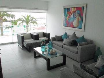 EN VENTA LUJOSO DPTO. DE PLAYA EN PTA. HERMOSA FRENTE CLUB NAUTICO
