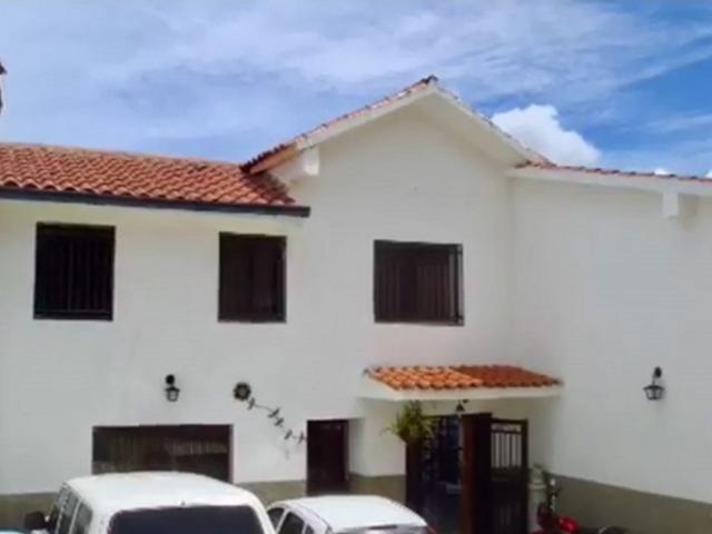En venta Lujosa Casa en JUNKO COUNTRY CLUB