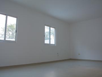 En Venta, LUJOSA Y MODERNA CASA EN MONTECRISTO