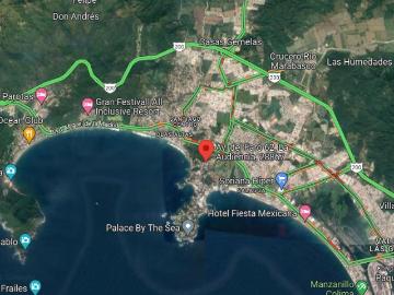 En Venta, Magnifica Casa, en Av del Faro, Manzanillo, vista a Campo de Golf 4 recámaras 3 baños 300 m2