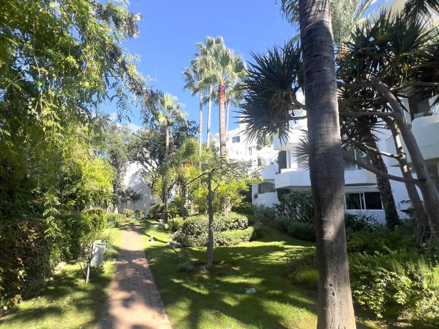 En venta maravillosa vivienda DÚPLEX de 196 m², en LA RESERVA DE MARBELLA
