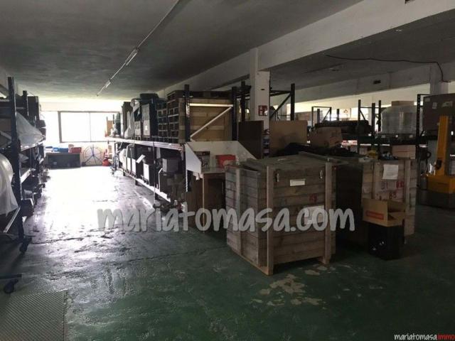 En venta pabellón industrial recién reformado en Loiu