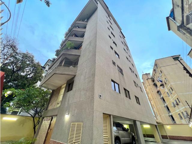 En Venta Penthouse Duplex en Las Acacias 240mts
