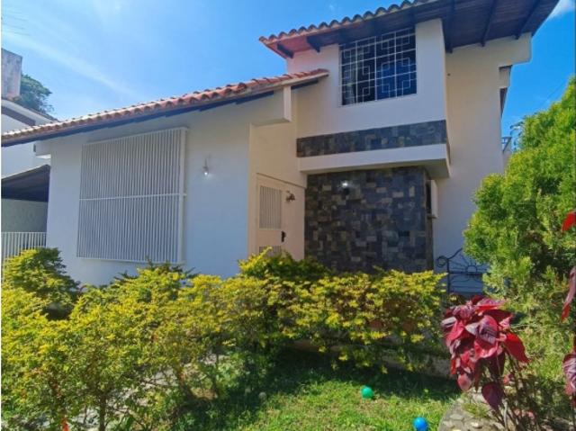 Casa Conjunto cerrado Rosalinda Parque Urb Colinas de Carrizal