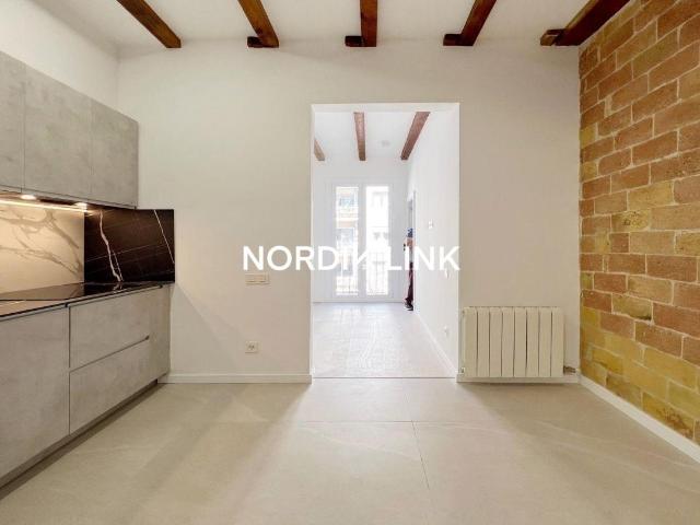 En venta: Propiedad totalmente reformada en planta alta y vi. 65m² Barcelona