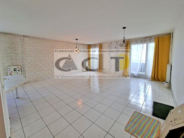 En vente 65500 € à Clermont Ferrand: appartement de 76.88m2 BAISSE DE PRIX