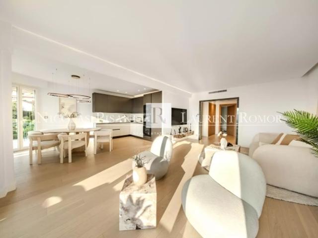 En Vente 3 pièces Nice Mont Boron Vue Mer