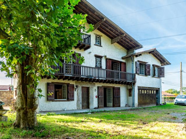 En vente à Urrugne maison 7 pièces