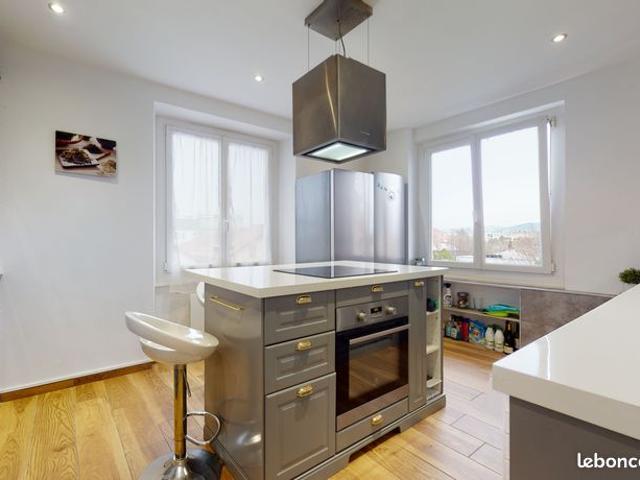 EN VENTE Annemasse centre Duplex 118 m² Balcon, parking et caves