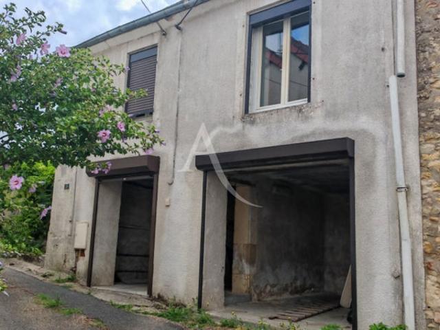 EN VENTE GARCHIZY Maison de bourg F2 terrain