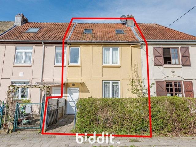 en vente publique Maison Anderlecht Rue du Savoir