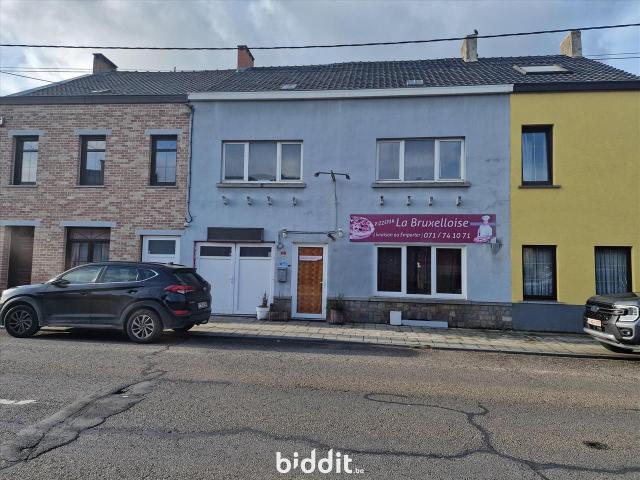en vente publique Maison Auvelais Rue de Falisolle