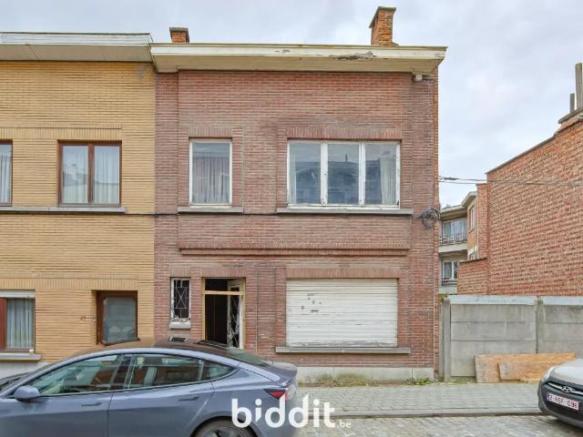 en vente publique Maison Berchem Sainte Agathe Rue des Combattants