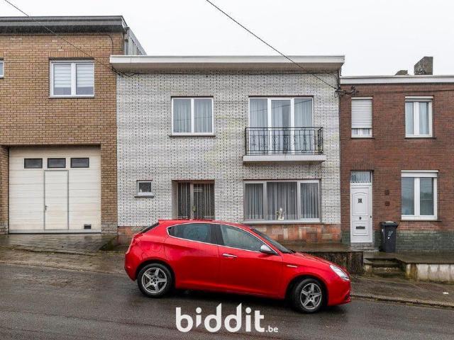 en vente publique Maison Grâce Berleur Rue Grégoire Chapuis
