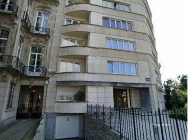 en vente publique Studio Etterbeek Avenue de Tervueren