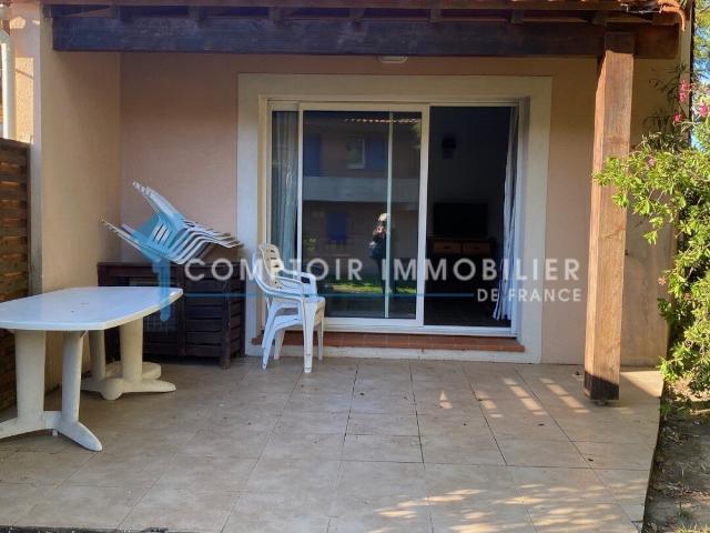 En vente sous bail commercial 235000 EUR à Martigues: pavillo