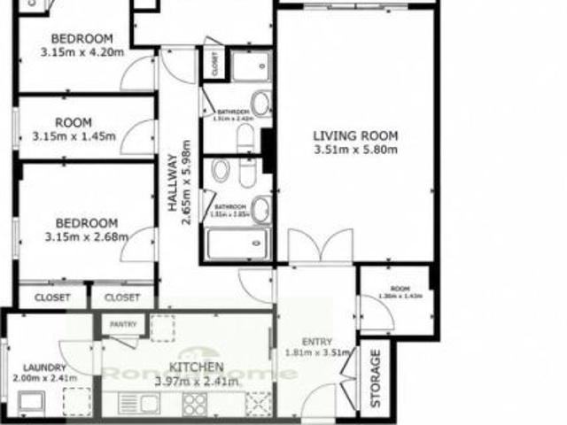 En alquiler: amplia vivienda familiar con piscina y 2 plazas de garaje en Málaga
