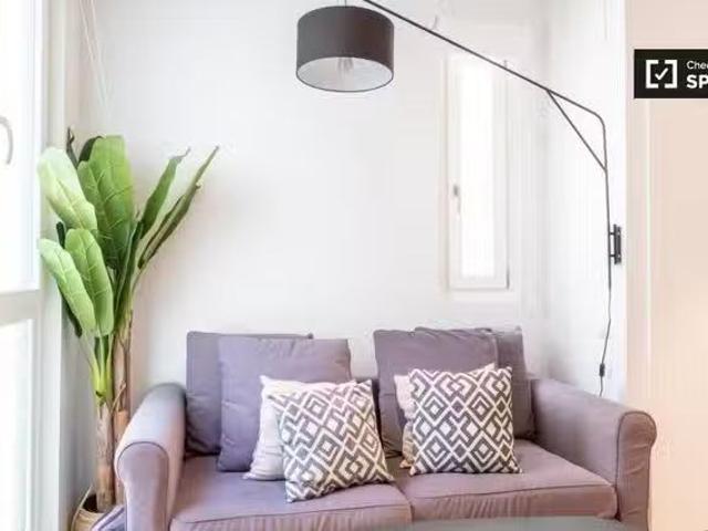 Bonito Apartamento de 1 dormitorio en alquiler en Palacio, Mad.