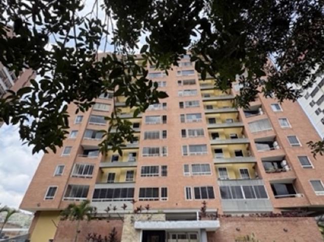 En Alquiler Apartamento en Lomas del Avila
