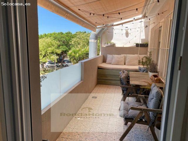 En alquiler: elegante vivienda reformada de 3 dormitorios en una de las mejores