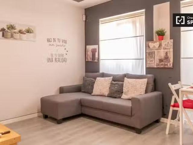 Único Elegante apartamento de 1 dormitorio en alquiler, Puente.
