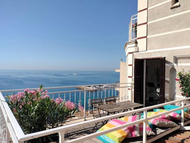 En alquiler: Exquisito apartamento con vistas al mar San Agustín / Club Náutico Calanova