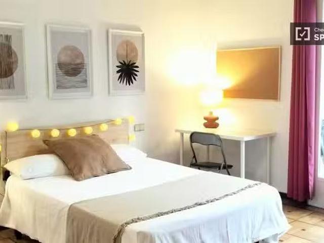 Único Habitación compartida de 6 habitaciones en Palacio, Madrid