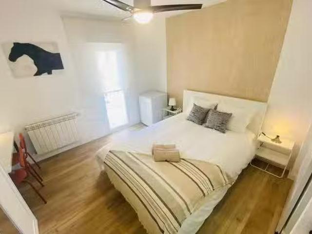 Encantador Habitación en Avenida de Entrevías