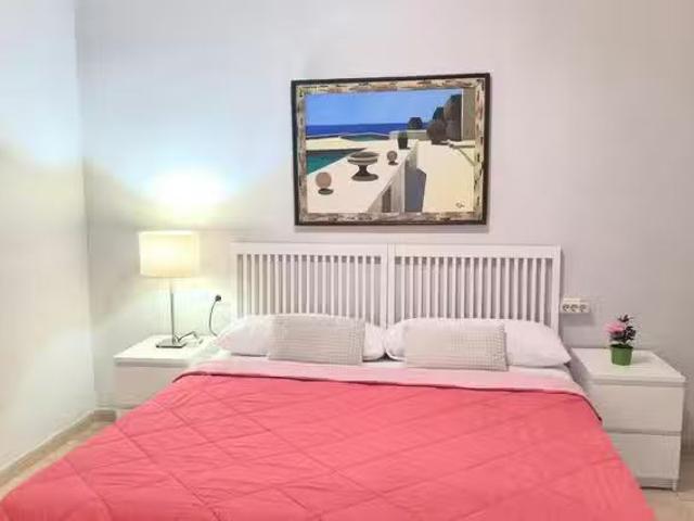 Bonito Habitación en Avenida de la Estación, Ensanche Diputación