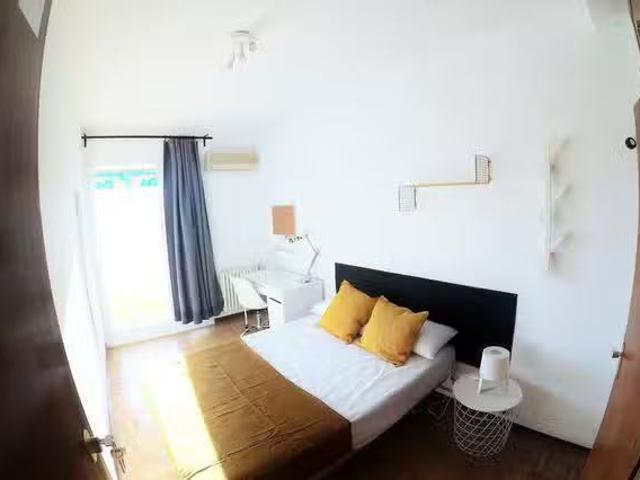 Bonito Habitación en Calle de Orense