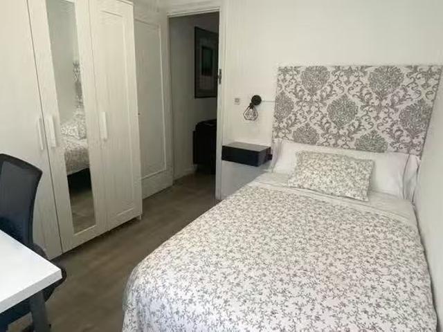 Nuevo Habitación en Calle de Cayetano Pando, Lucero