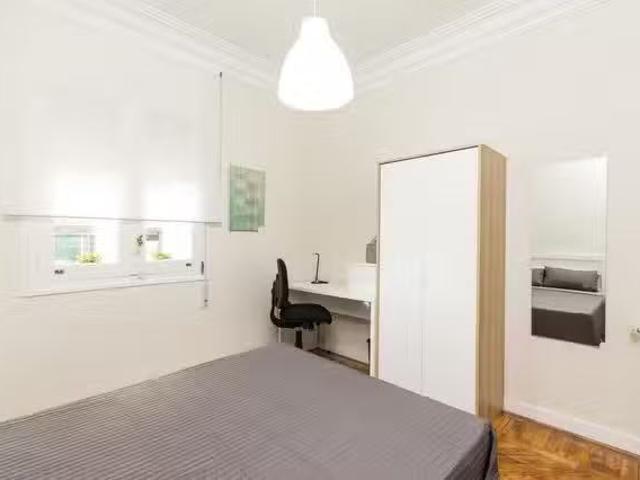 Único Habitación en Calle de Cea Bermúdez