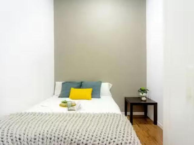 Acogedor Habitación en Calle de los Caños del Peral, Palacio