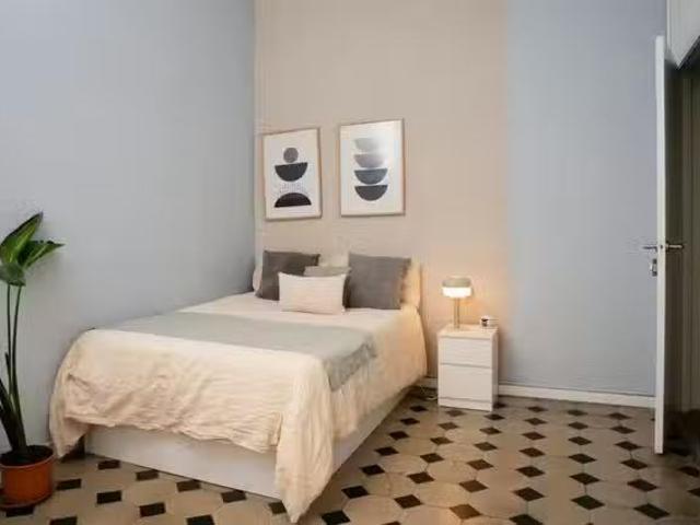 Bonito Habitación en Carrer de la Unió, 13