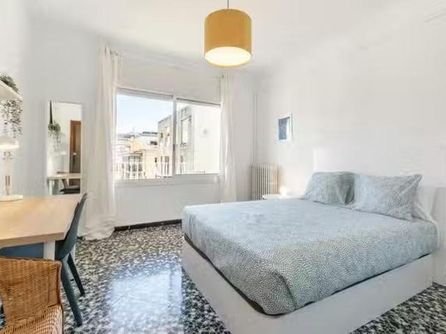 Acogedor Habitación en Carrer del Rosselló, Dreta de l'Eixample