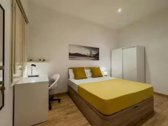 Único Habitación en Carrer d'Occident