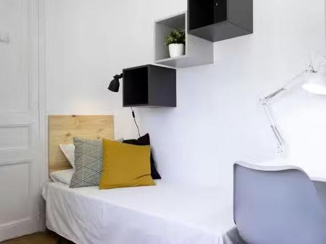 Único Habitación en Carrer Gran de Gràcia, Vila de Gràcia
