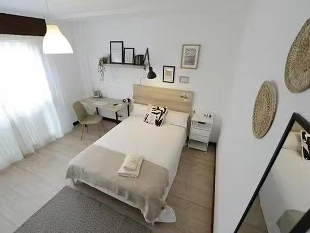 Único Habitación en Garamendi Vicente Rv Etxetaldea, Ibaiondo