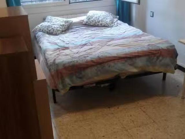 Barato Habitación en Passeig de la Zona Franca, La Marina de P.